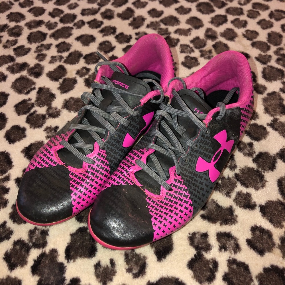 Soccer cleats